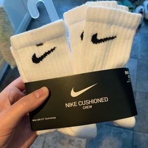White nike crew socks size xxs